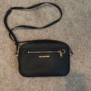 Michael Kors Elegant Black Crossbody Bag